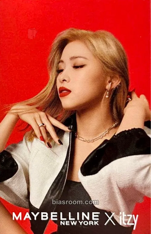 Ryujin ITZY X Maybelline Photocard - ITZY - ITZY K-pop photocard