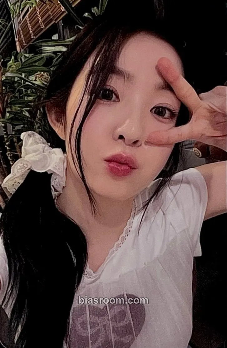 Irene Tilt Photocard - Red Velvet - Red Velvet K-pop photocard