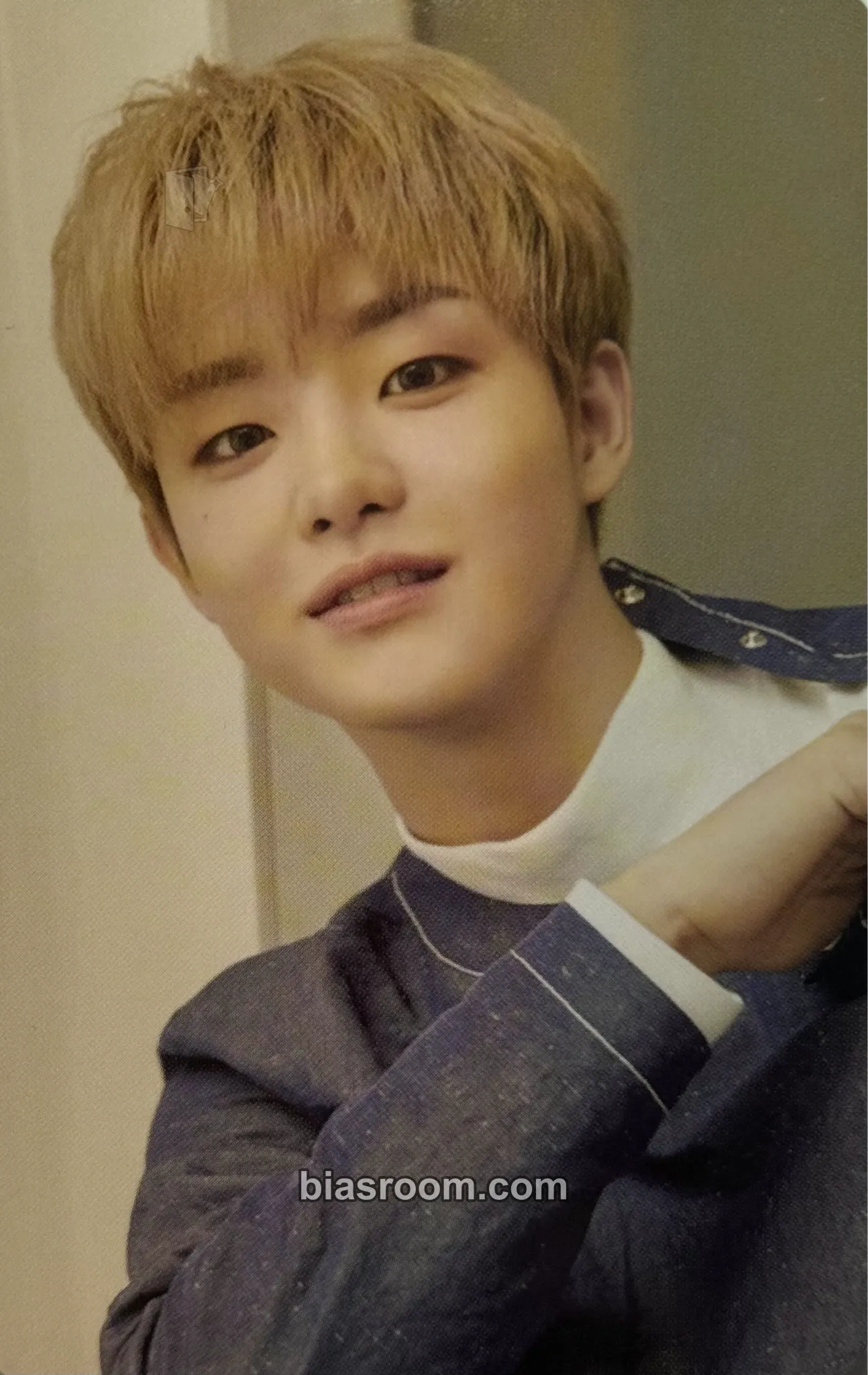 Jihoon THE FIRST STEP: CHAPTER THREE Photocard - TREASURE - TREASURE K-pop photocard