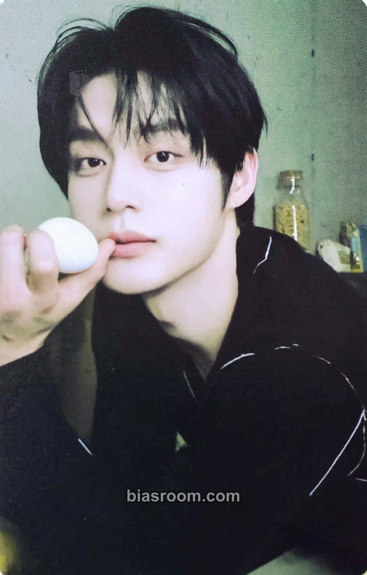 Jiwoong Never Say Never Official Album MD Photocard - ZEROBASEONE - ZEROBASEONE K-pop photocard
