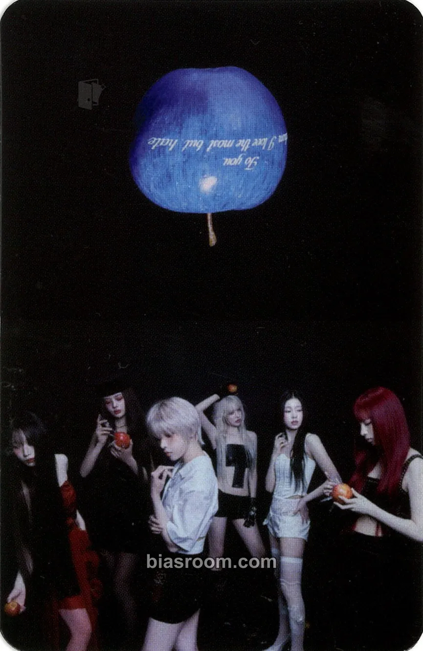 Blue Valentine Photocard - NMIXX - NMIXX K-pop photocard