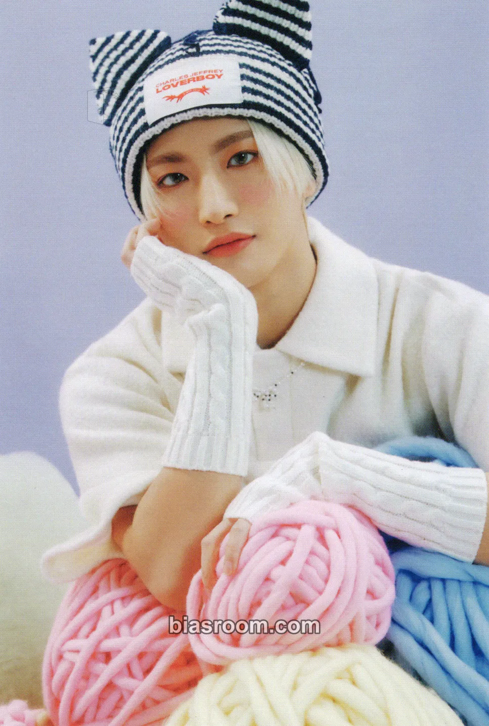 Seonghwa 8M1S Snowman Factory Photocard - ATEEZ - ATEEZ K-pop photocard