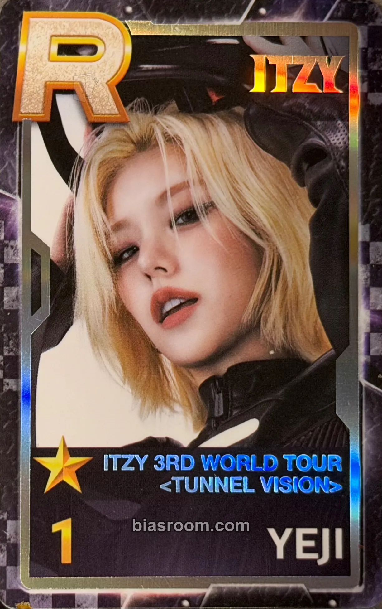 Yeji ITZY 3rd World Tour 'Tunnel Vision' Photocard - ITZY - ITZY K-pop photocard