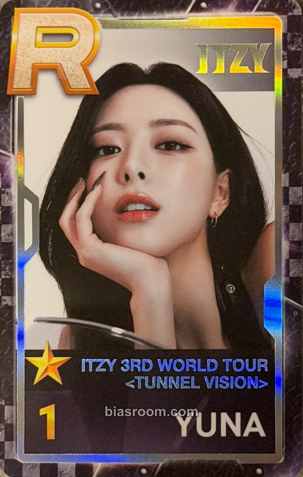 Yuna ITZY 3rd World Tour 'Tunnel Vision' Photocard - ITZY - ITZY K-pop photocard