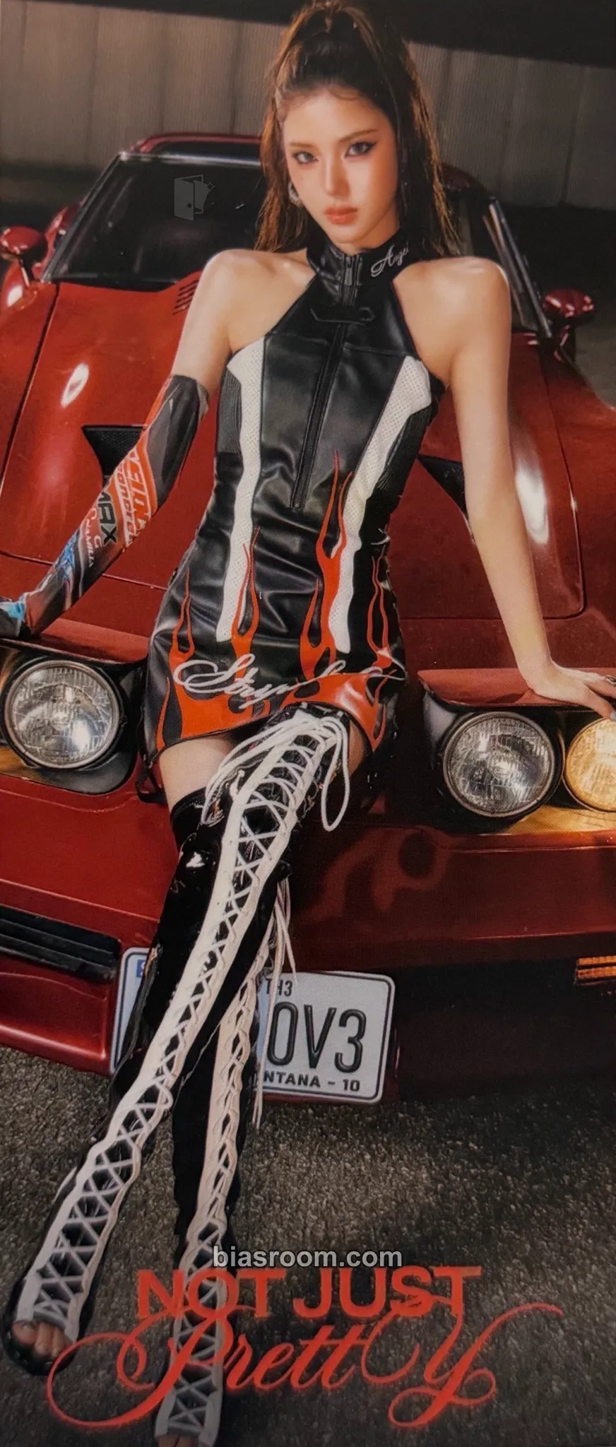 Mai Not Just Pretty Photocard - izna - izna K-pop photocard