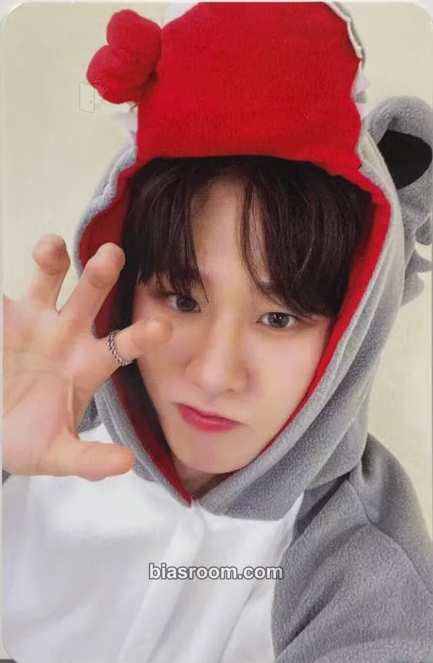 Ji Yunseo Target: ME Photocard - EVNNE - EVNNE K-pop photocard