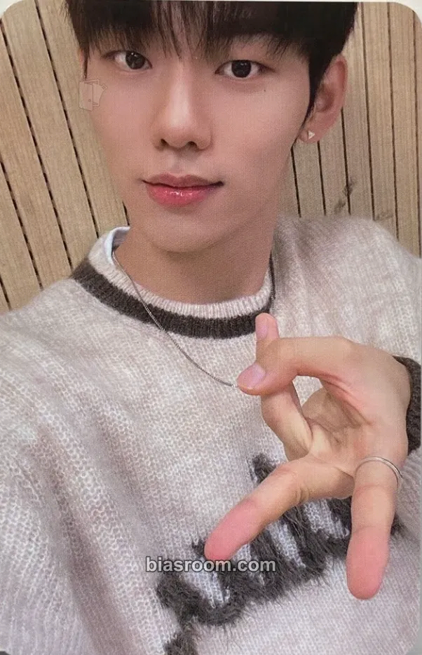 Lee Jeonghyeon Target: ME Photocard - EVNNE - EVNNE K-pop photocard
