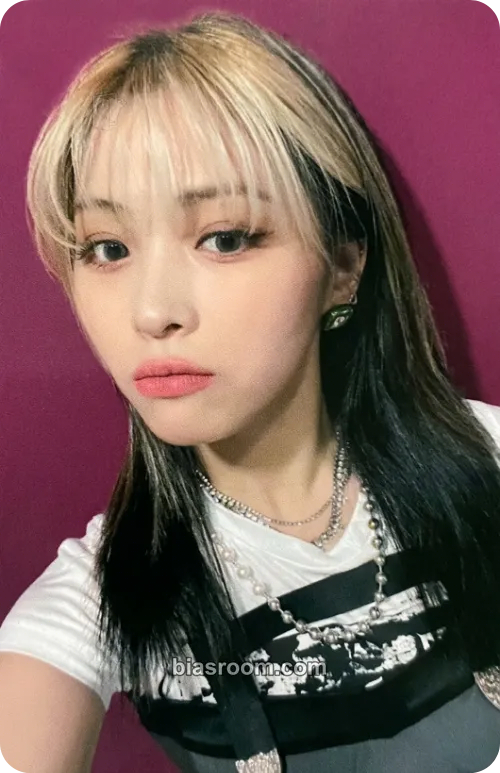 Ryujin Crazy in Love Photocard - ITZY - ITZY K-pop photocard
