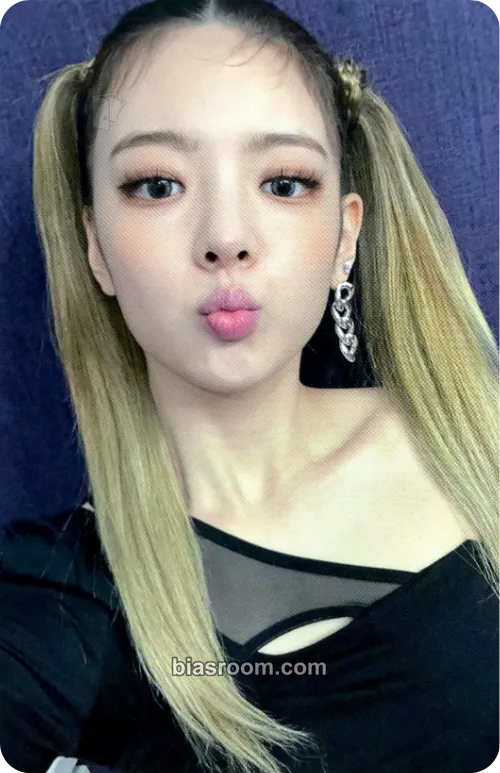 Lia Crazy in Love Photocard - ITZY - ITZY K-pop photocard