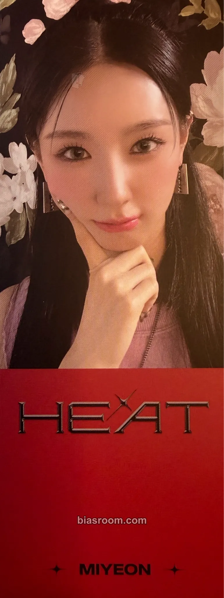 Miyeon HEAT Photocard - i-dle - i-dle K-pop photocard