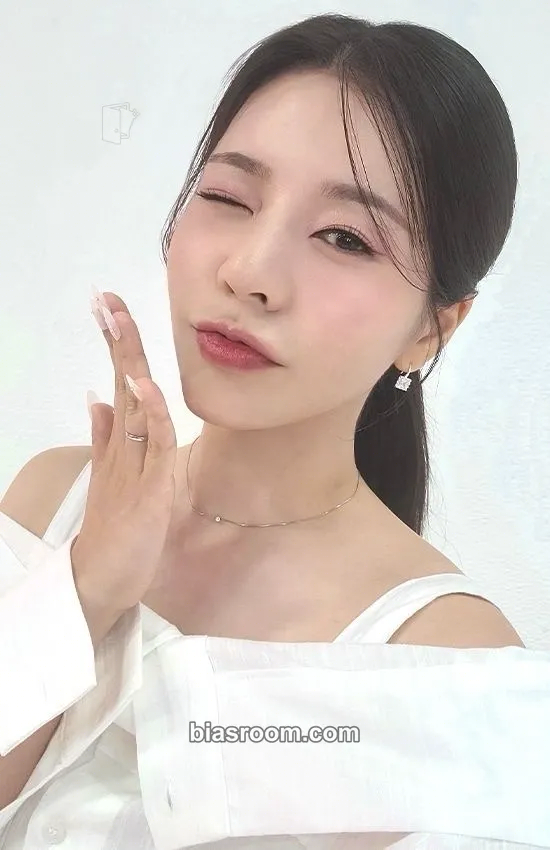 Sunny SMTOWN LIVE 2025 Photocard - Girls' Generation - Girls' Generation K-pop photocard