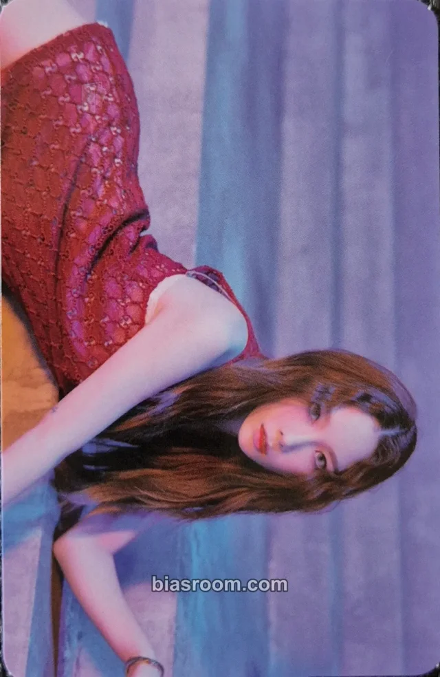 Girls' Generation - Taeyeon - Lil' Touch Album concept version non-selfie horizontal