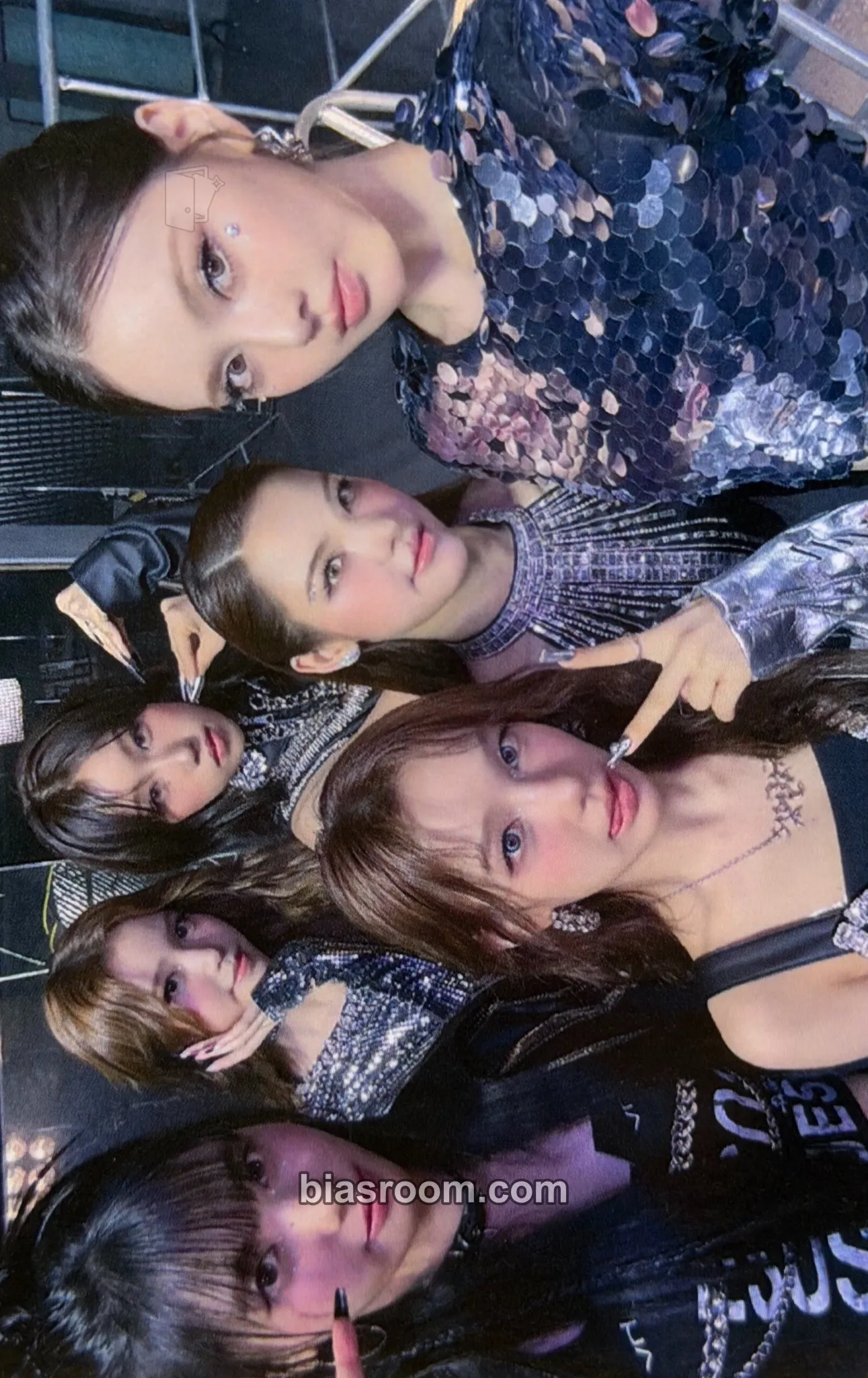 Not Just Pretty Photocard - izna - izna K-pop photocard
