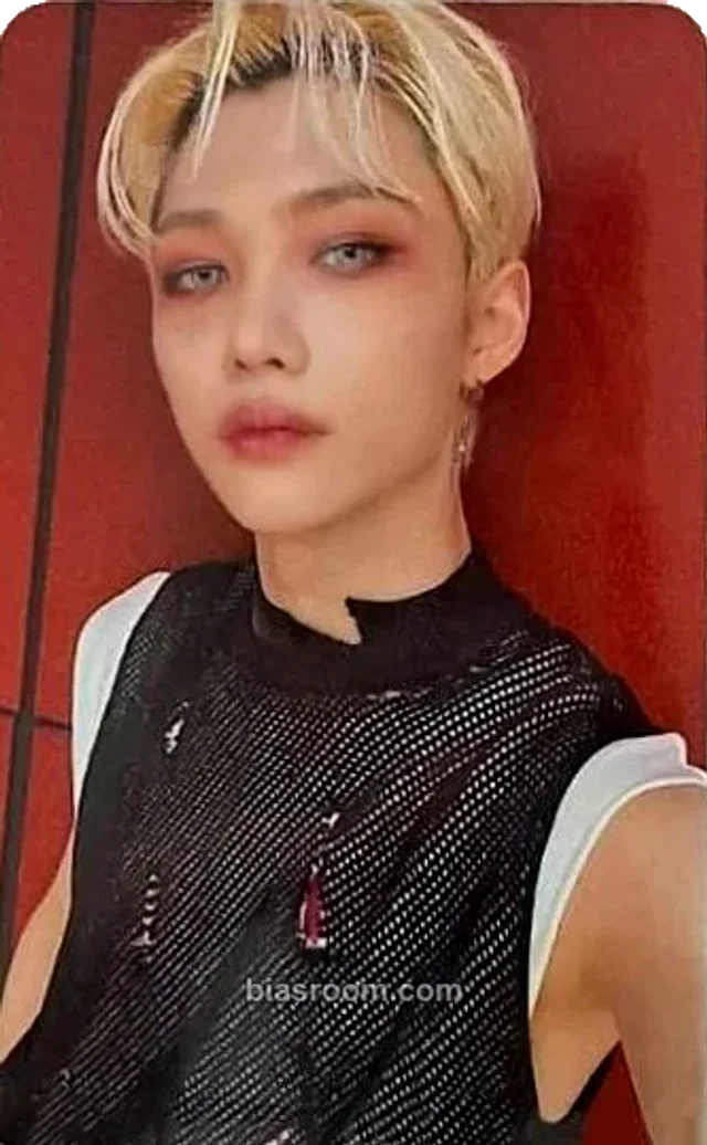 Stray Kids - Felix - Oddinary Album streaming event winner benefit
