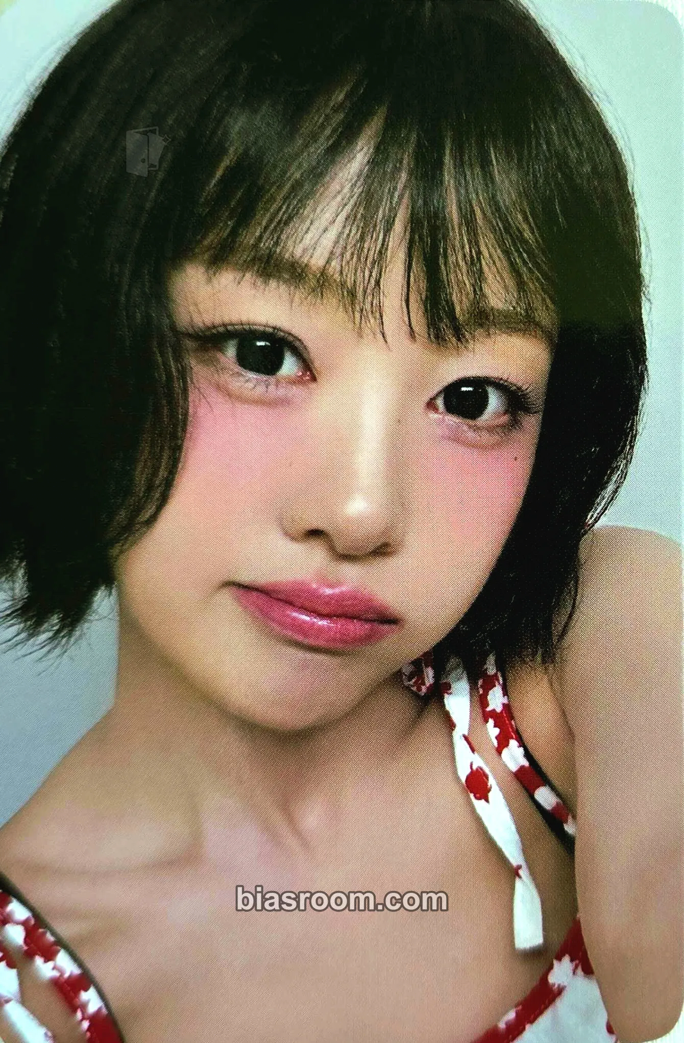 Yves YVES 2nd World Tour: Cosmic Crispy Tour in Asia & Australia Photocard - Yves - Yves K-pop photocard