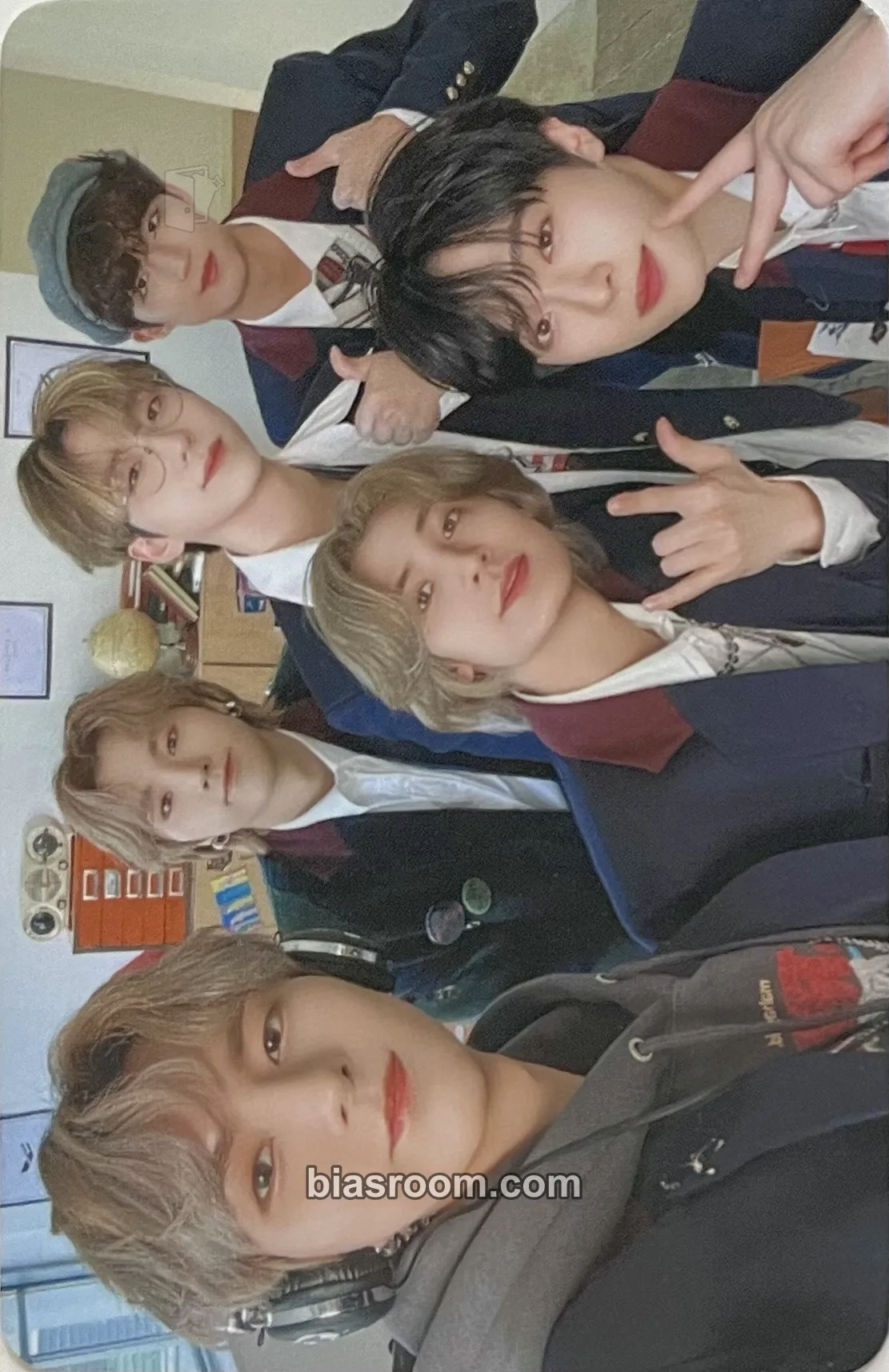 Official Fanclub 1st Generation Photocard - Xdinary Heroes - Xdinary Heroes K-pop photocard