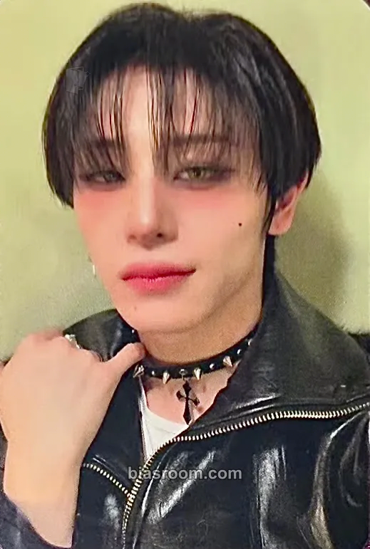 Haru XLOV - LATAM tour Photocard - XLOV - XLOV K-pop photocard
