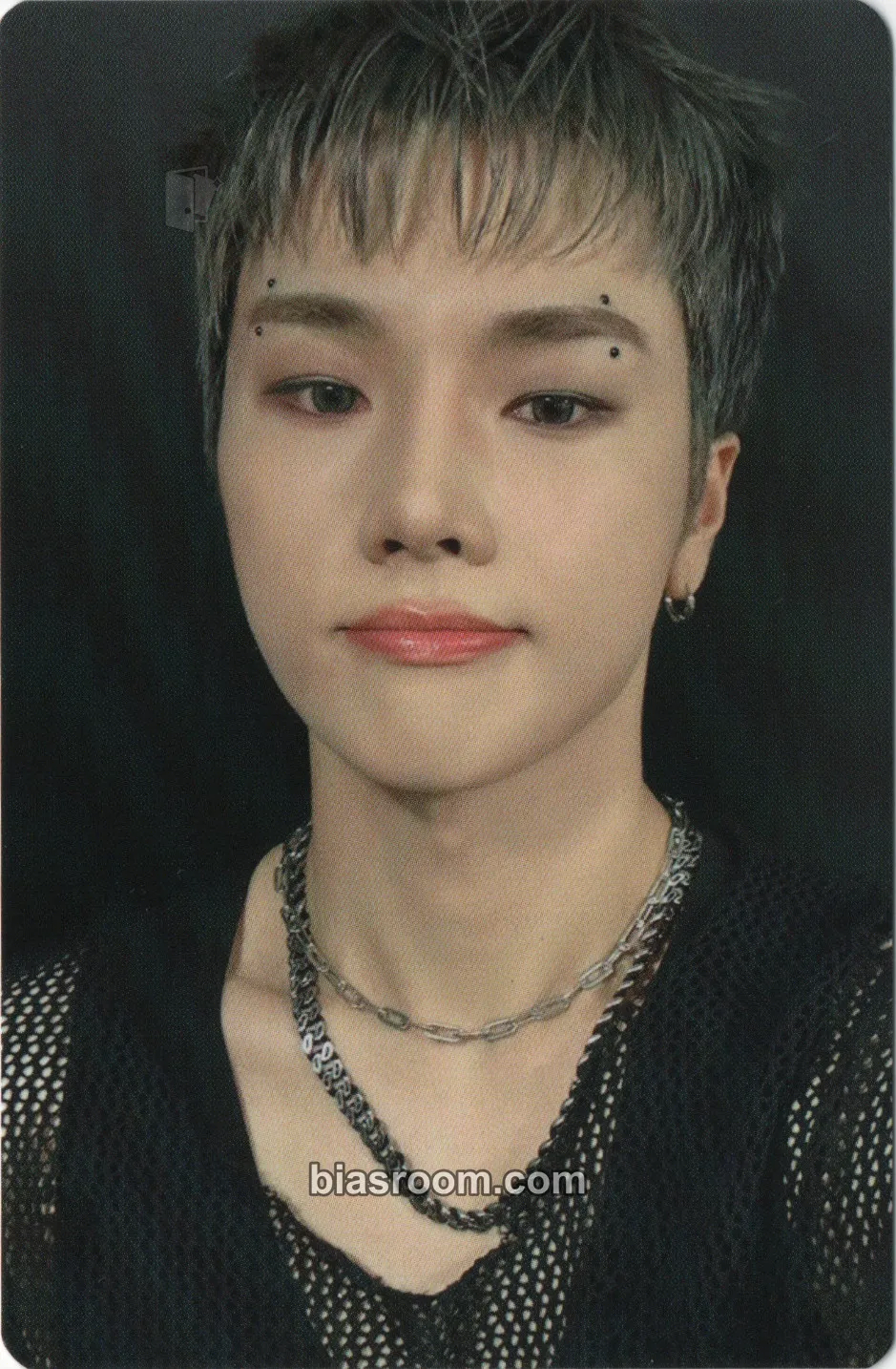 Jungsu LIVE and FALL Seoul Photocard - Xdinary Heroes - Xdinary Heroes K-pop photocard