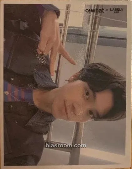 Hendery Take Over The Moon Photocard - WayV - WayV K-pop photocard