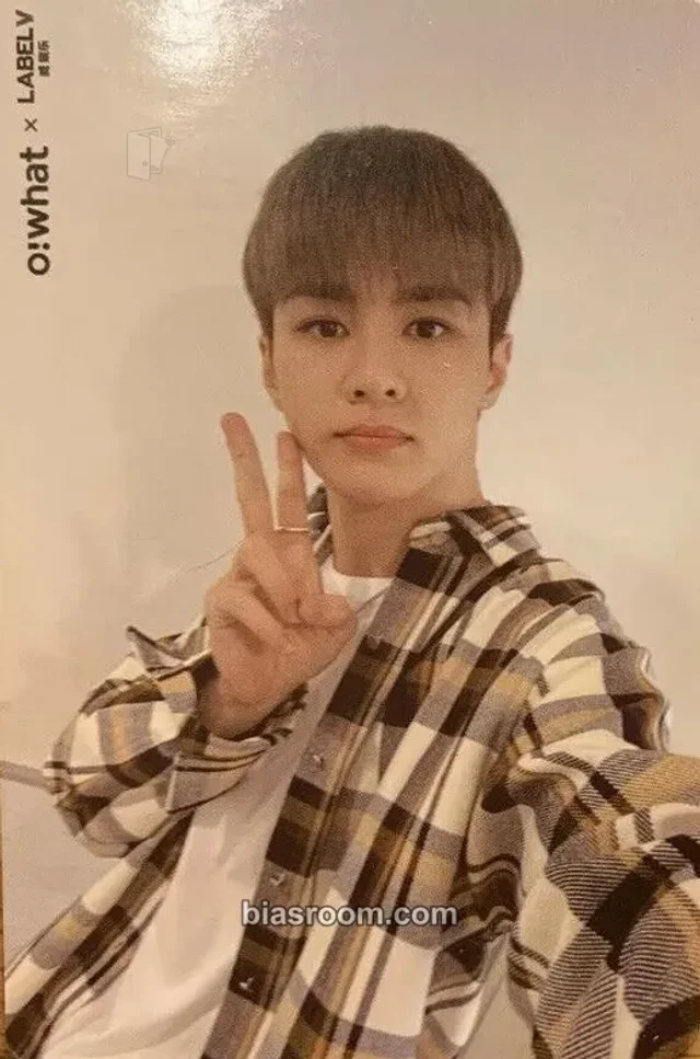 WayV - Kun - Take Over The Moon Album fansign owhat shanghai horizontal