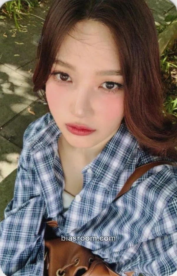 Joy From JOY, with Love Photocard - Red Velvet - Red Velvet K-pop photocard