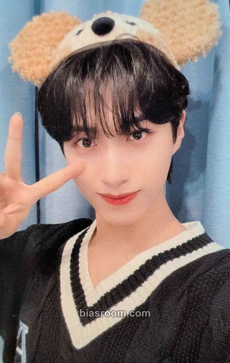 Xion MALUS Photocard - ONEUS - ONEUS K-pop photocard
