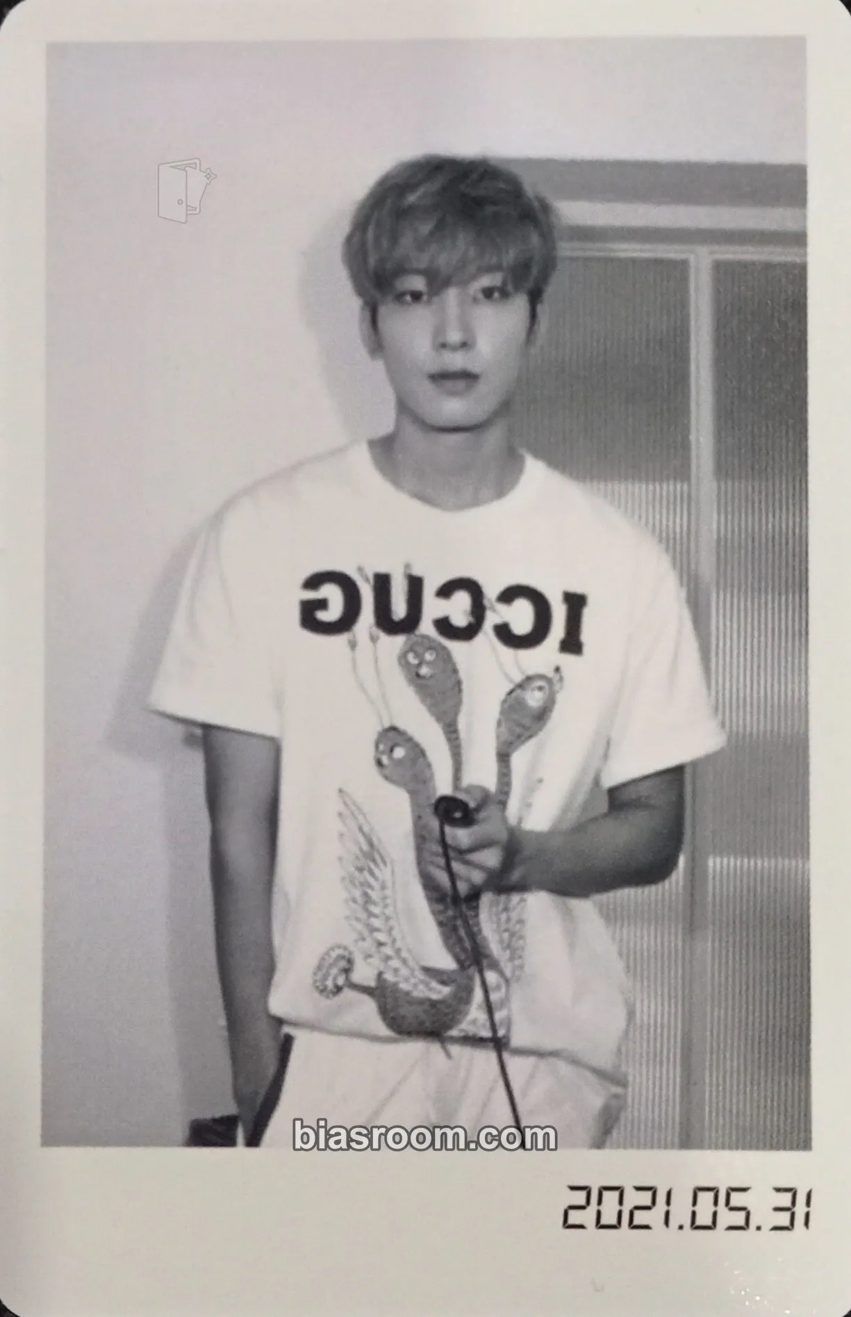Wonwoo DICON Photocard 101: Custom Book Photocard - SEVENTEEN - SEVENTEEN K-pop photocard