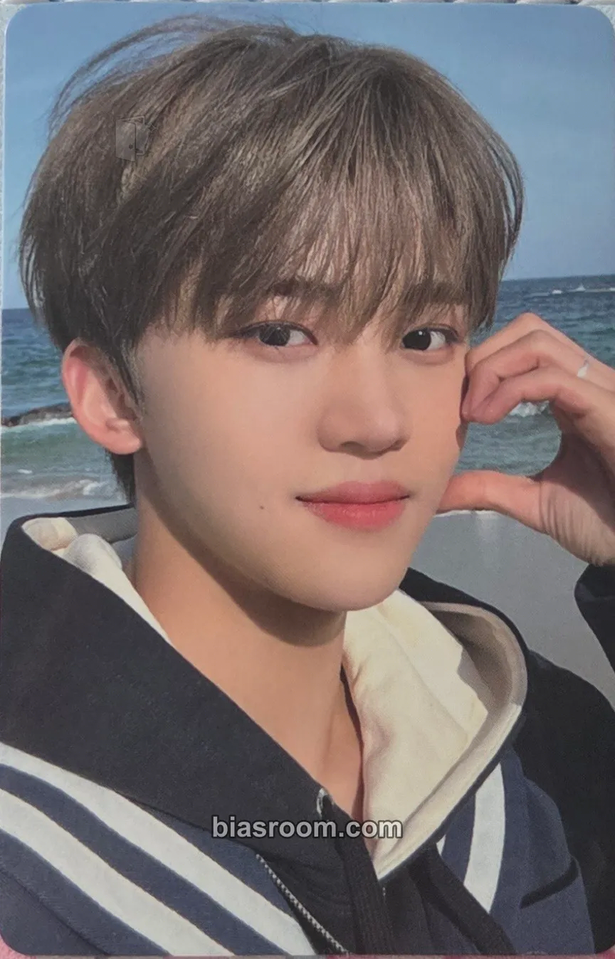 Dohyun Continue? Photocard - LUN8 - LUN8 K-pop photocard