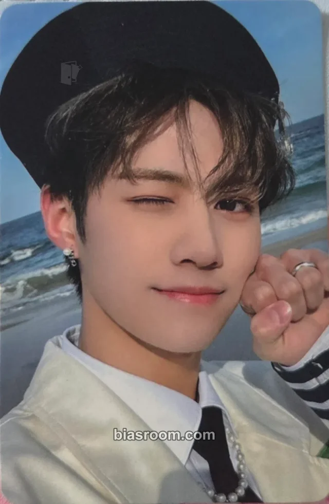 LUN8 - Ian - Continue? Album album photocard