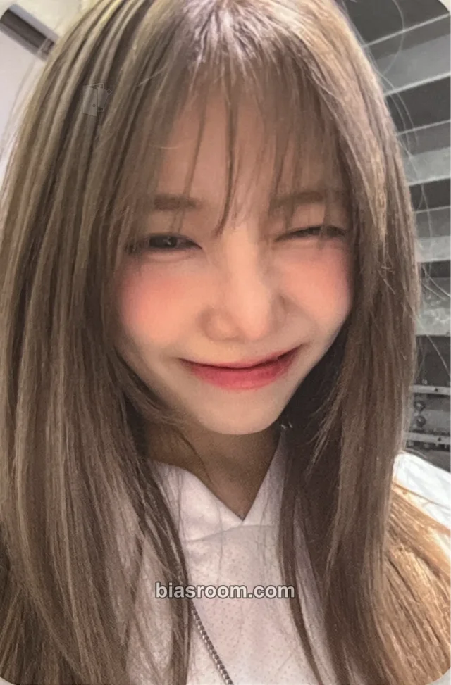 Latency - Haeun - LATE O’ CLOCK Album kpop together fansign video call (fancall) round 1