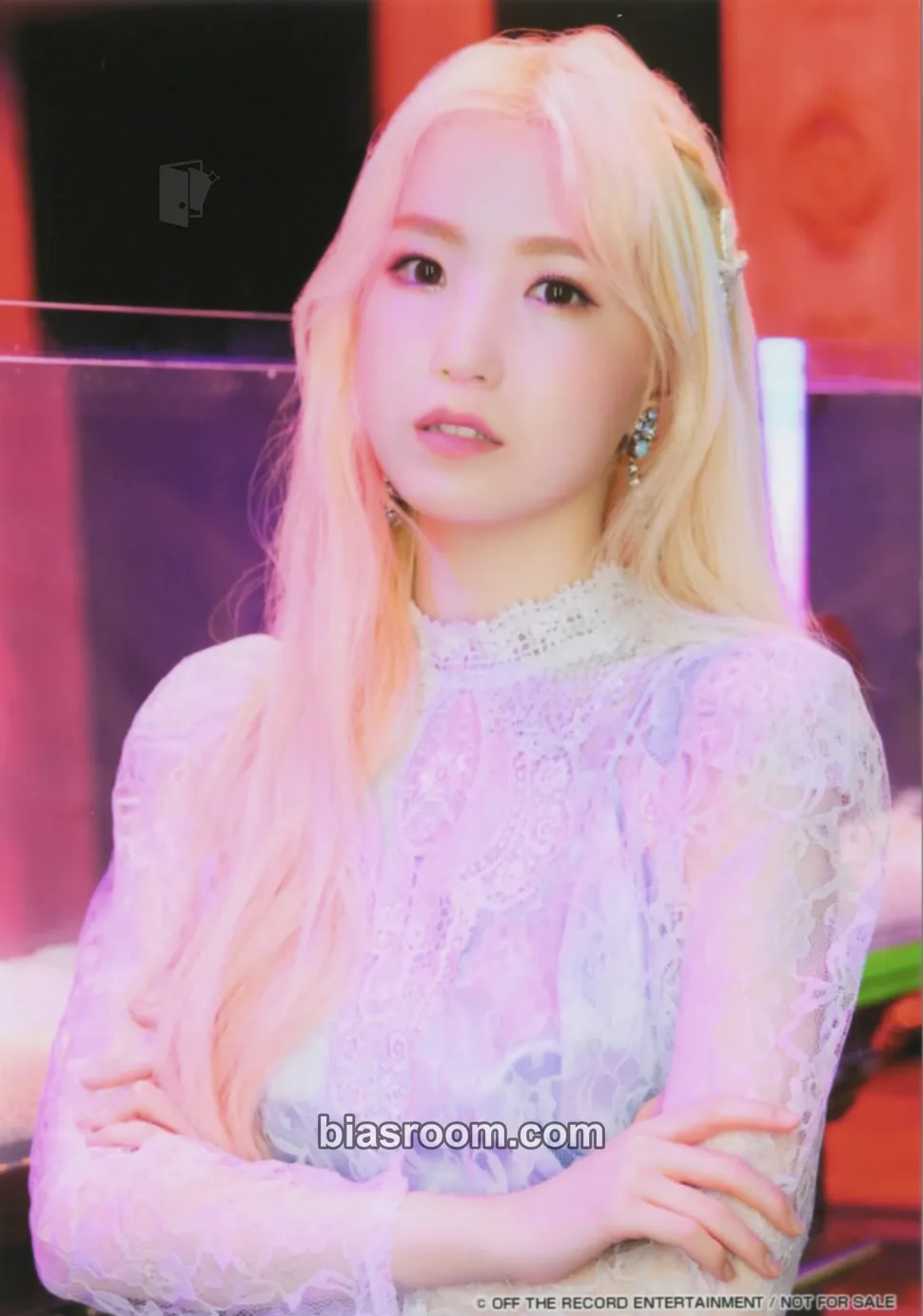 Hitomi Vampire Photocard - IZ*ONE - IZ*ONE K-pop photocard