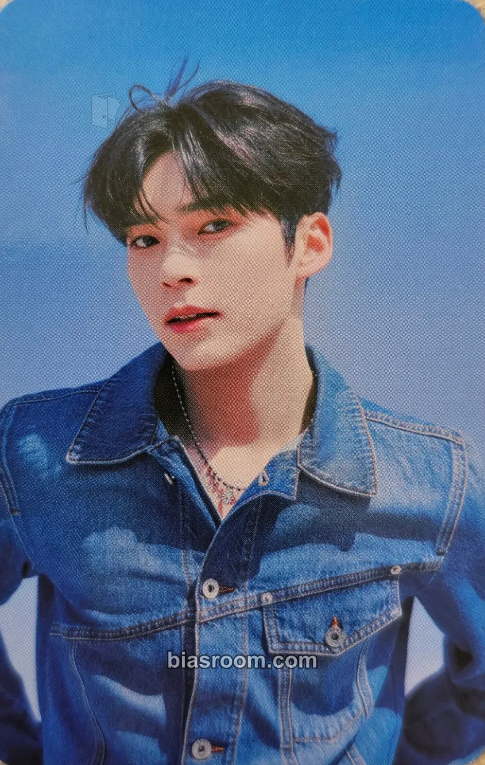 Hanbin ZB1 x LINE FRIENDS Photocard - ZEROBASEONE - ZEROBASEONE K-pop photocard