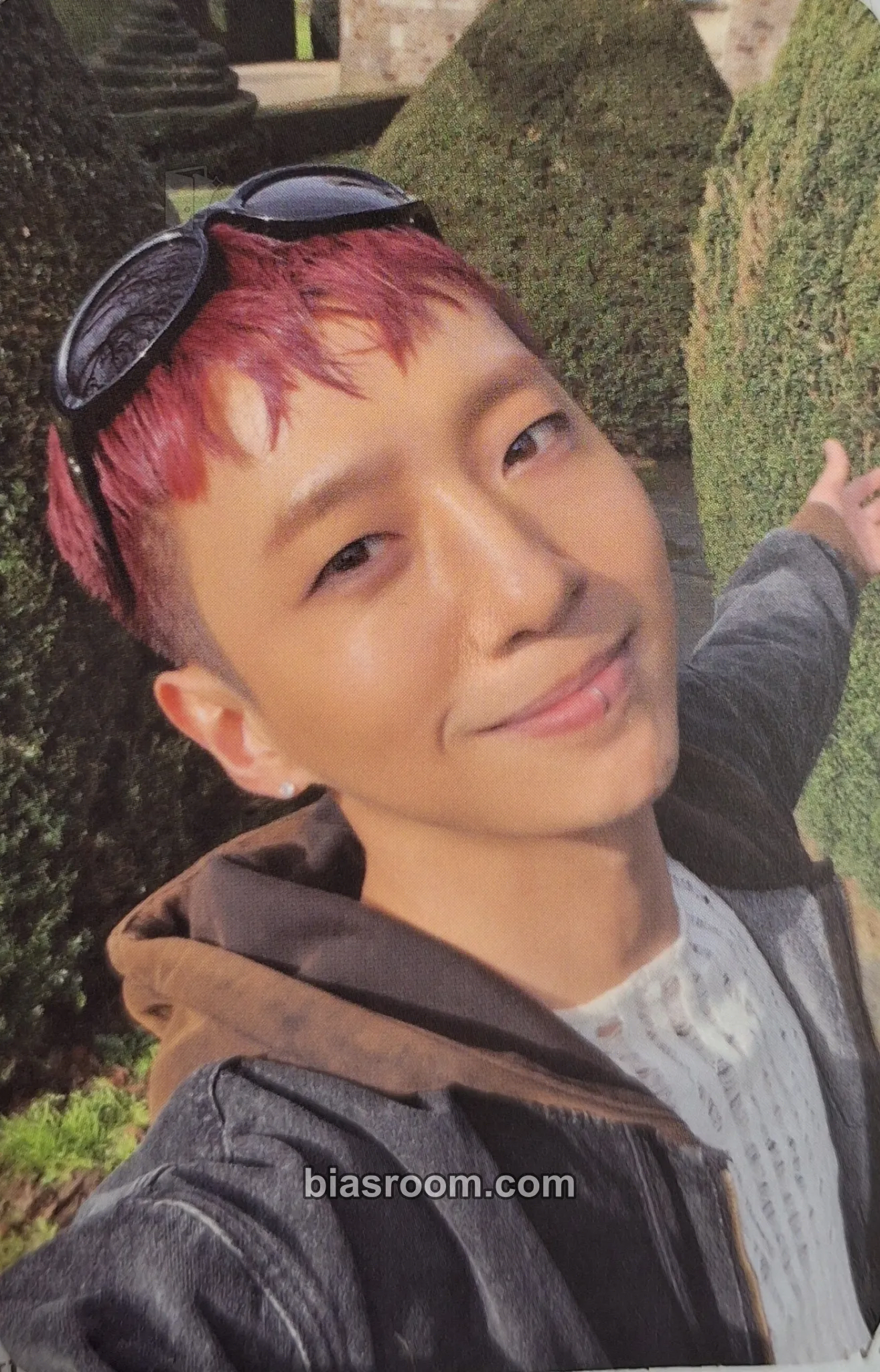 Yongguk 3 (Yongguk Solo) Photocard - BANG&JUNG&YOO&MOON - BANG&JUNG&YOO&MOON K-pop photocard