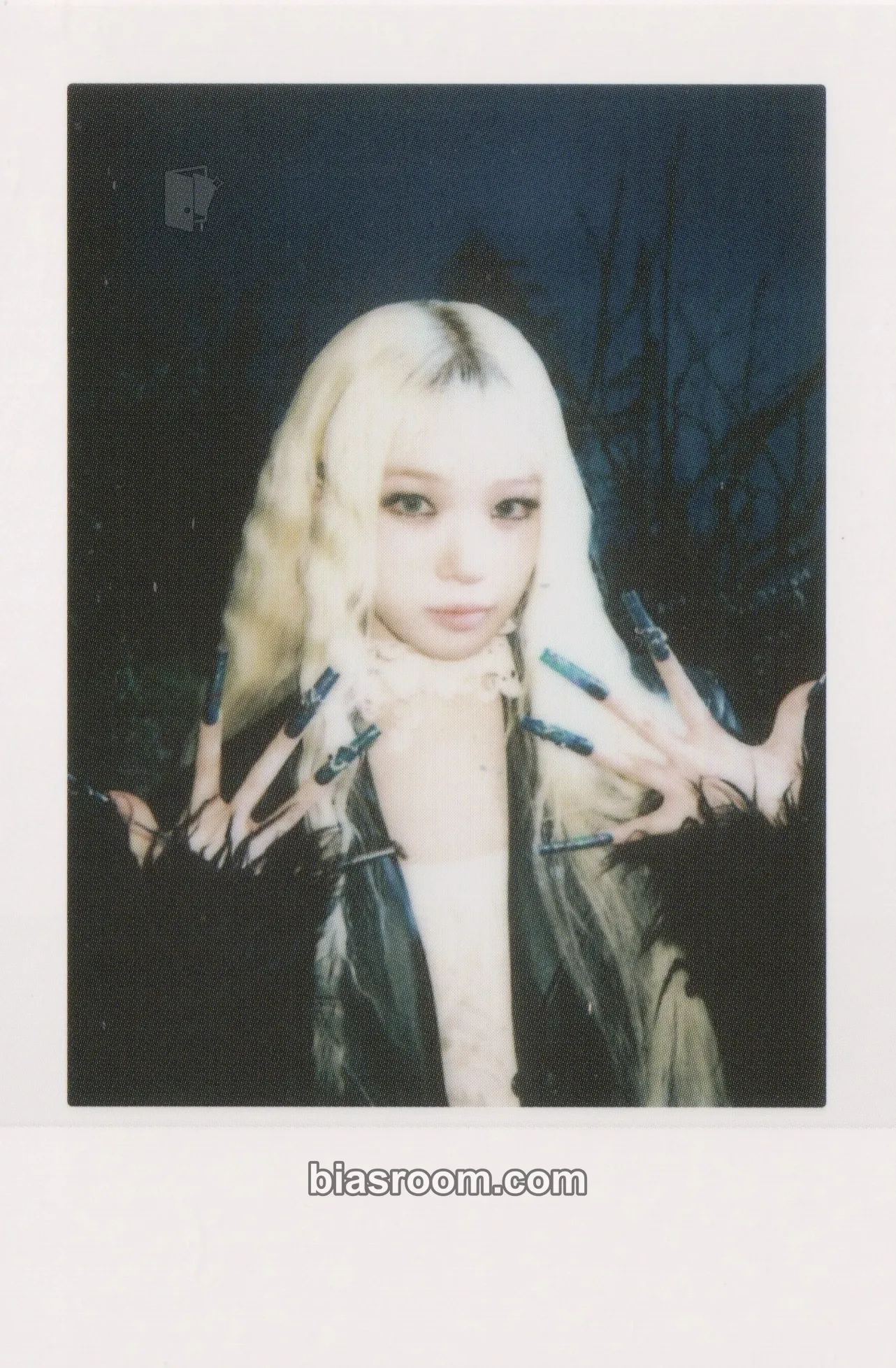 Kim Chaewon PUREFLOW pt.1 Photocard - LE SSERAFIM - LE SSERAFIM K-pop photocard