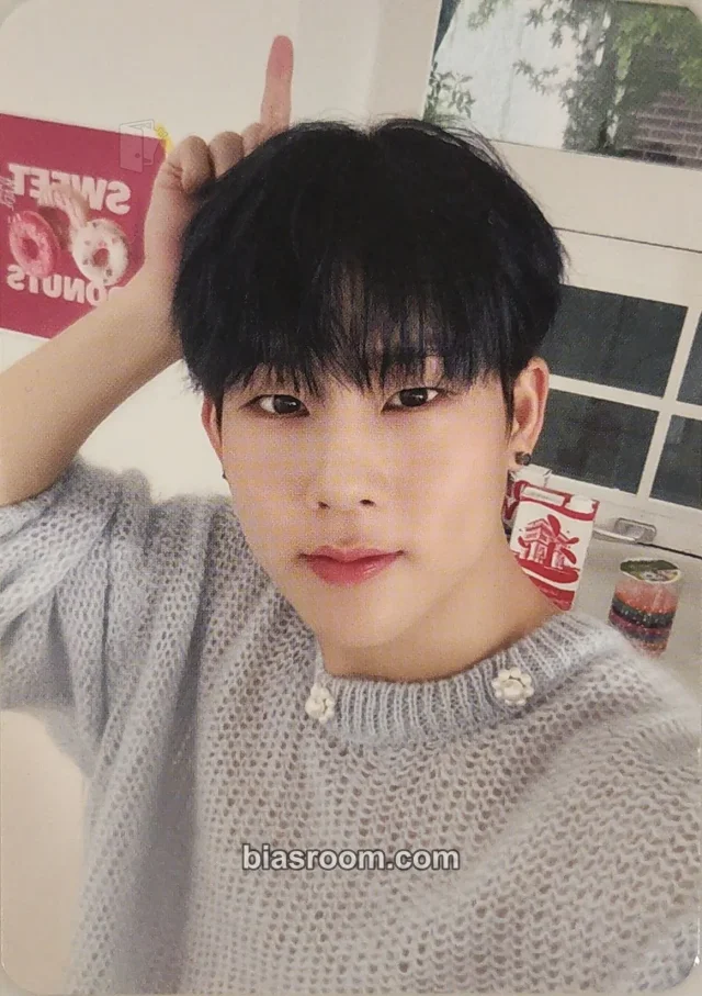 MONSTA X - Joohoney - 2024 Season's Greetings Day After Day Other pob (pre-order benefit) season's greetings apple music