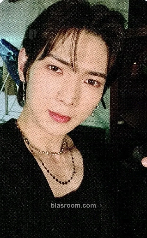 Yeosang The Fellowship : Break The Wall World Tour 2022 - 2023 Photocard - ATEEZ - ATEEZ K-pop photocard