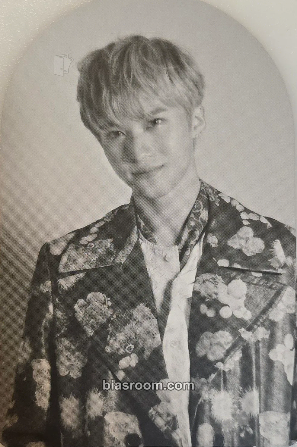 Yanan WE:TH Photocard - PENTAGON - PENTAGON K-pop photocard