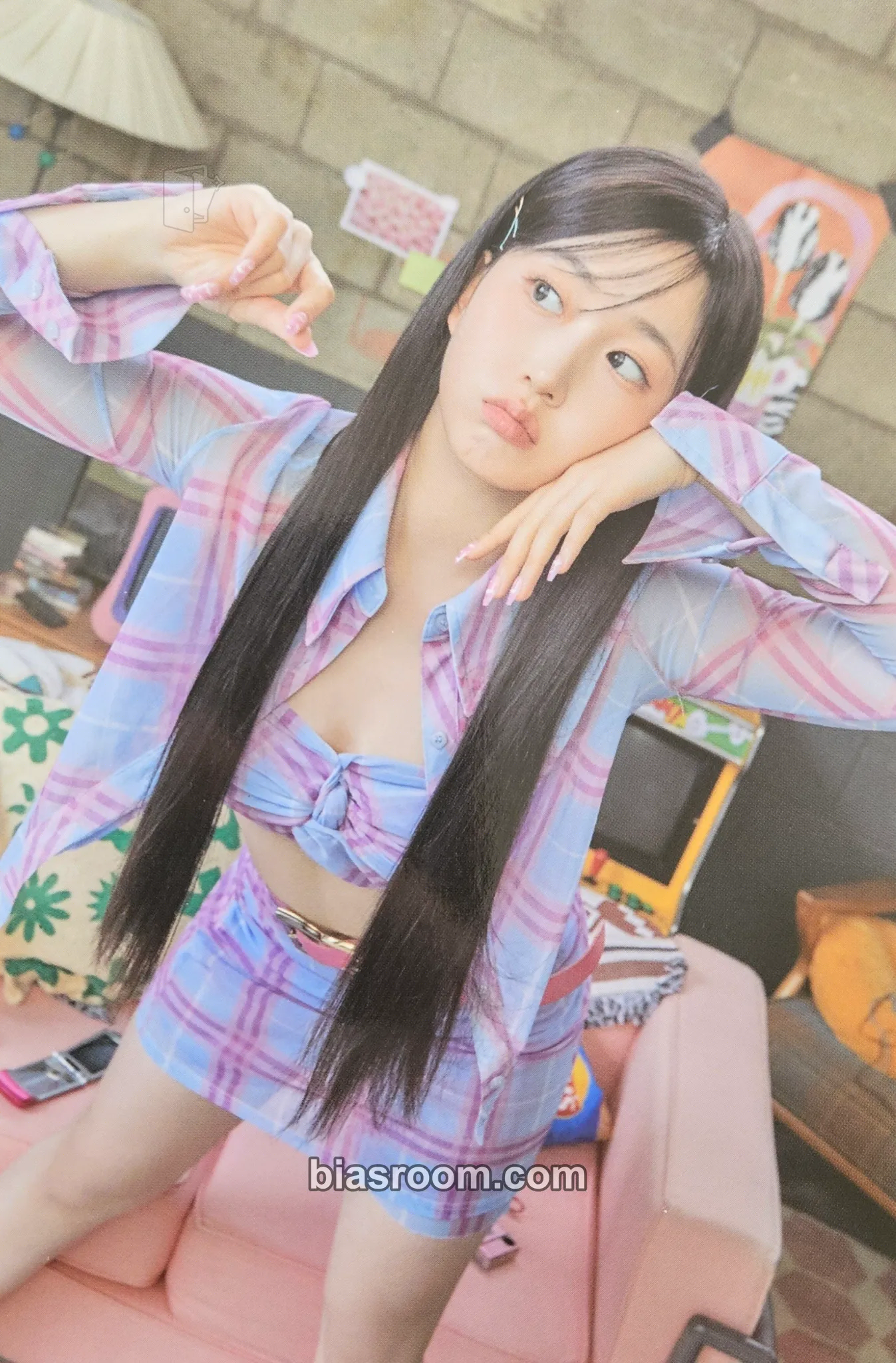 Haewon 2023 Seasons Greetings - Girls Over Flowers Photocard - NMIXX - NMIXX K-pop photocard
