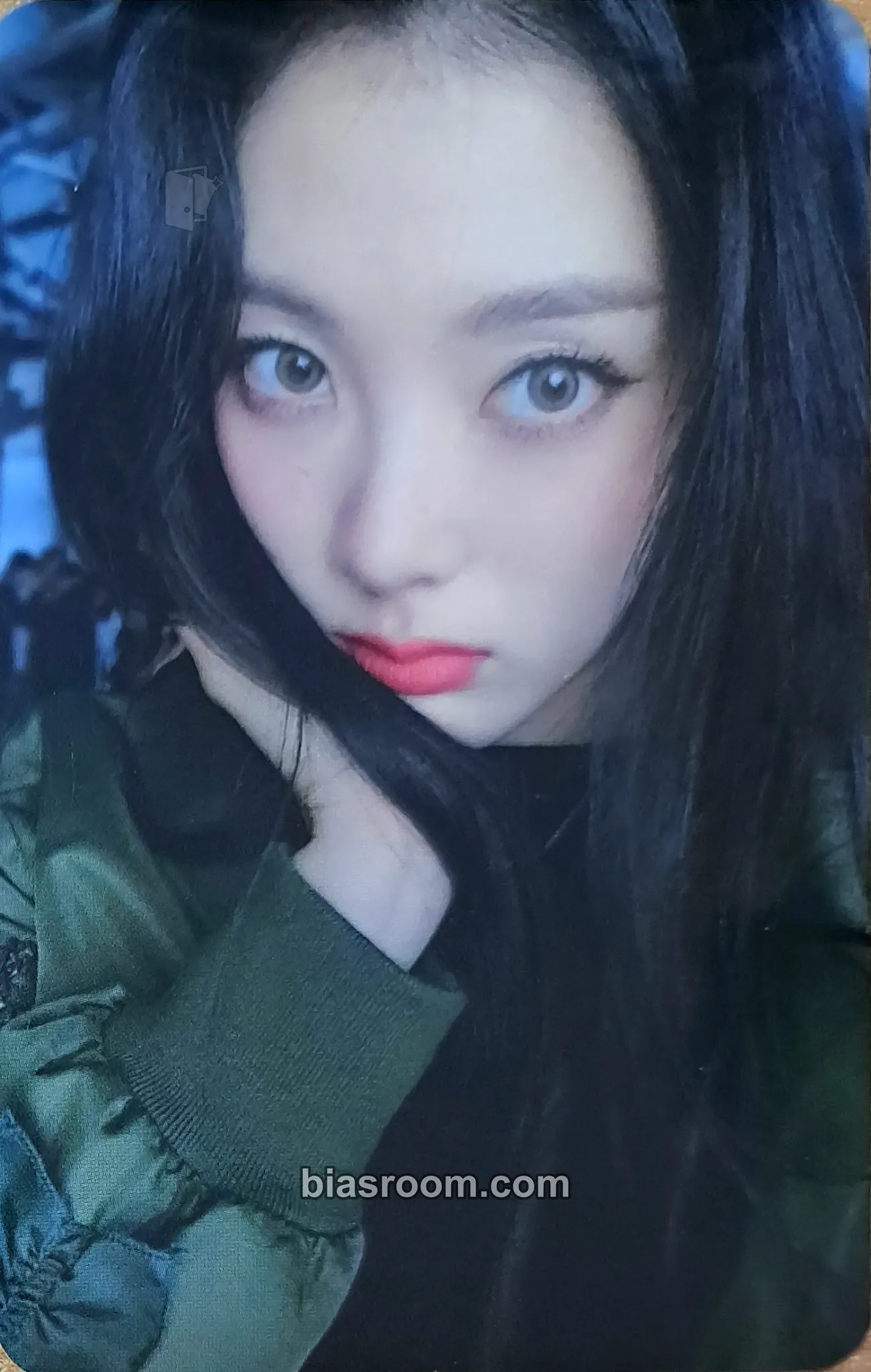 Lucy KISS, KICKS Photocard - Weki Meki - Weki Meki K-pop photocard