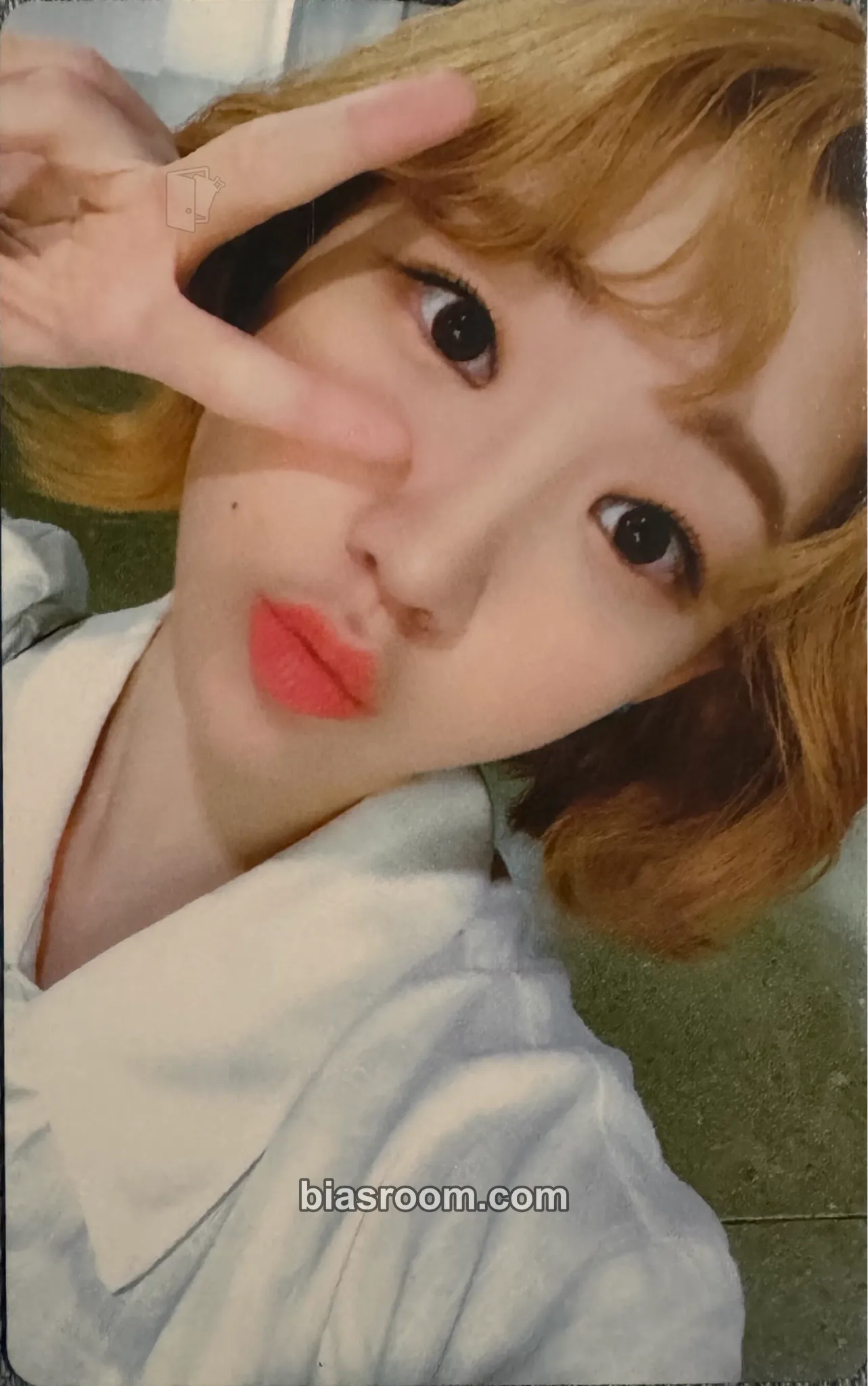 Jiyoon Play Game : Holiday Photocard - Weeekly - Weeekly K-pop photocard