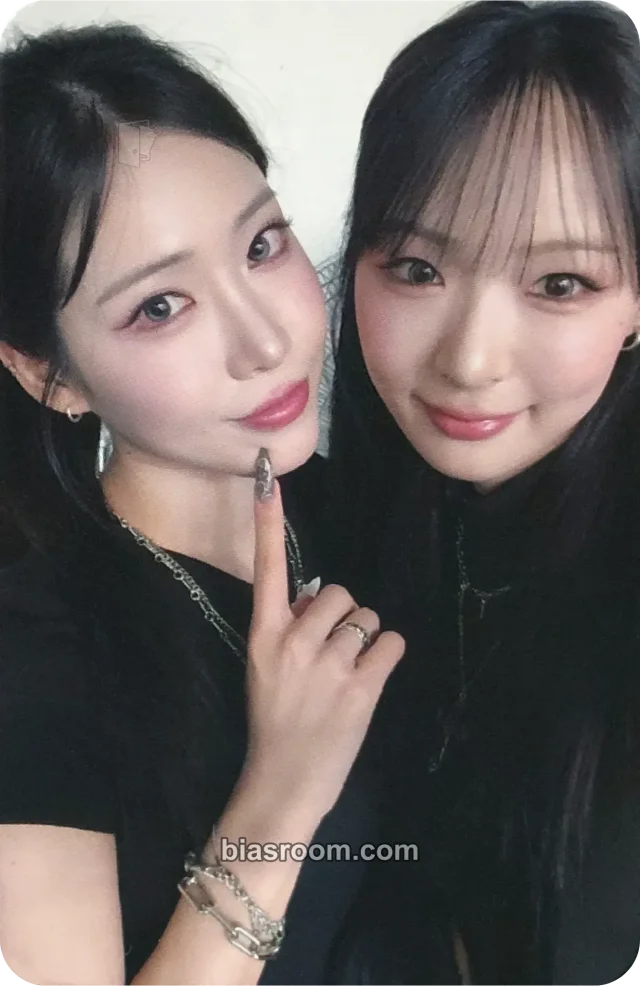 LOVEONE - Yume & Ayeon - UNICA Album album photocard