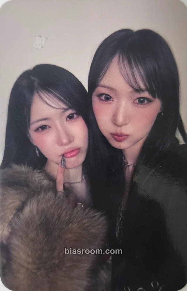 LOVEONE - Yume & Ayeon - UNICA Album album photocard
