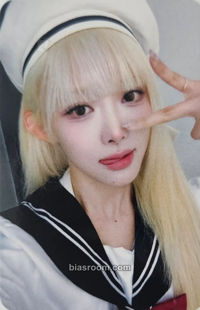 Geenius - Yeyoung - Spoiler Book Album withmuu round 7 fansign