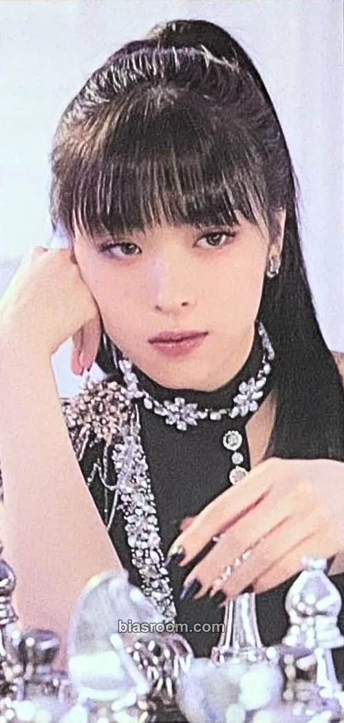 Ryujin ITZY The 1st World Tour 'Checkmate' Photocard - ITZY - ITZY K-pop photocard
