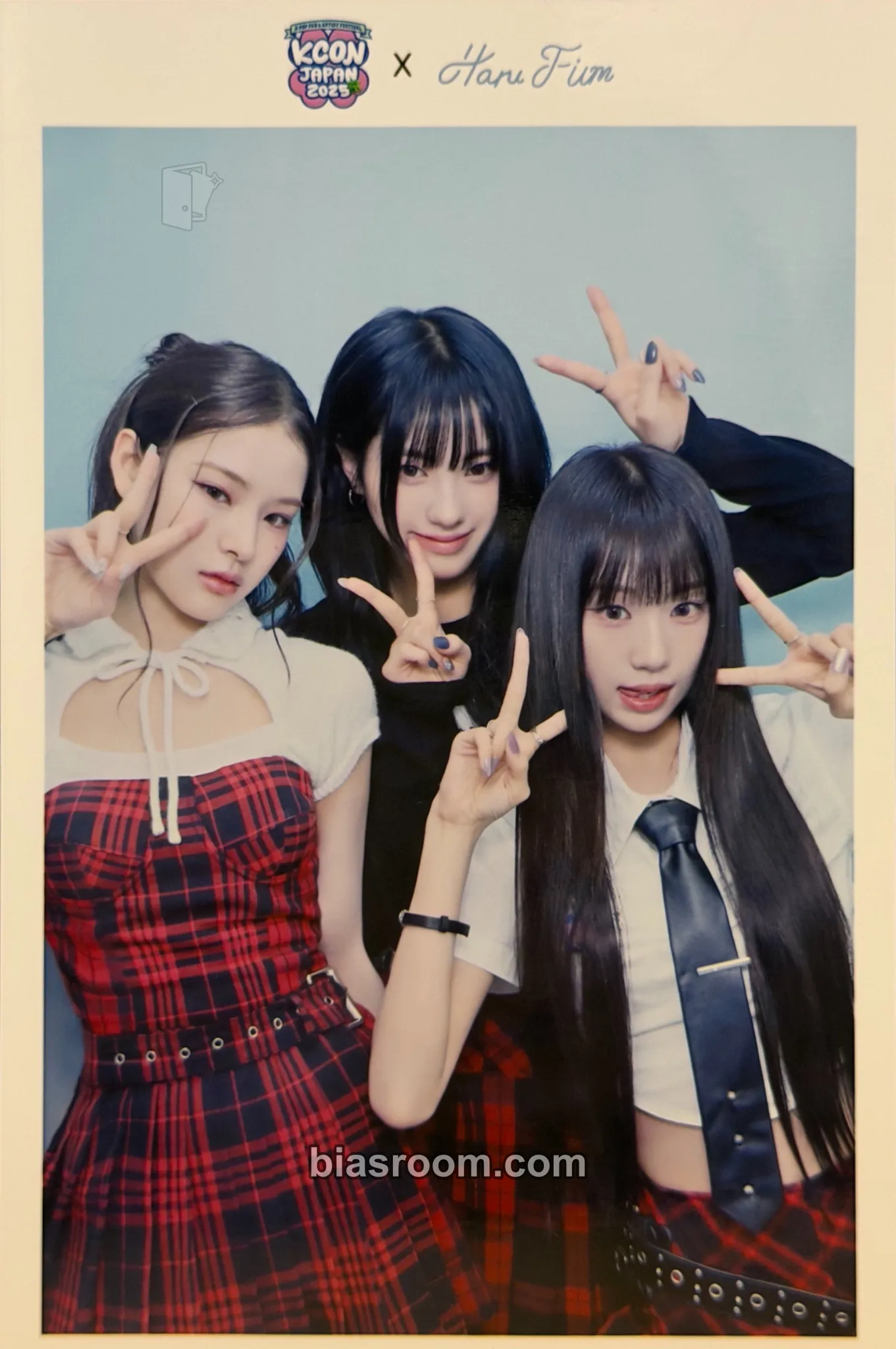 KCON 2025 Photocard - izna - izna K-pop photocard