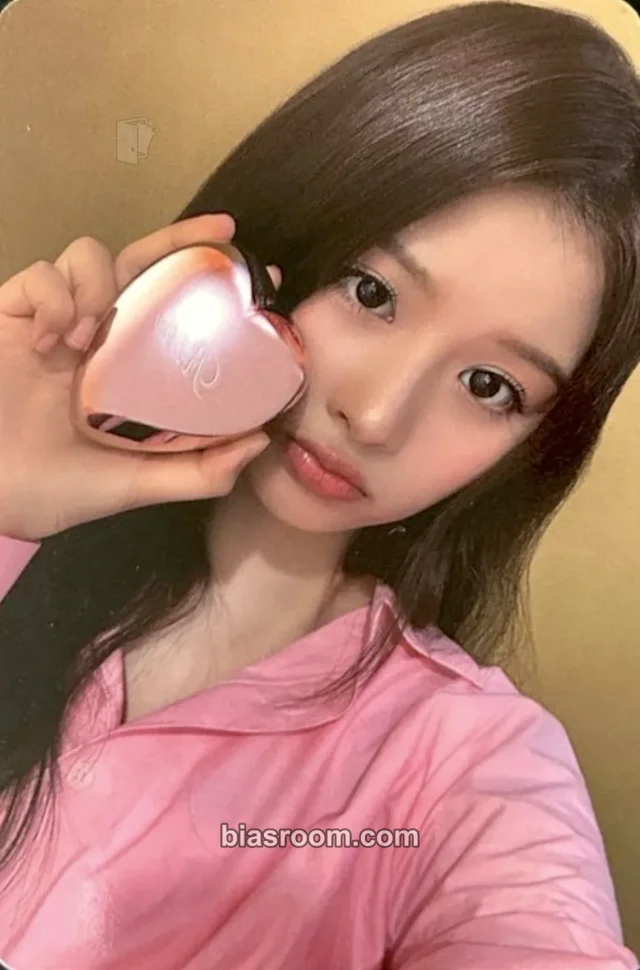 NMIXX - Sullyoon - NMIXX X ReFa Heart Brush Other purchase benefit brand collaboration