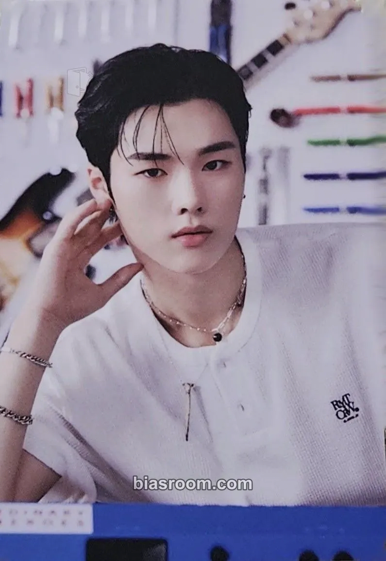 Jungsu Break the Brake World Tour Photocard - Xdinary Heroes - Xdinary Heroes K-pop photocard