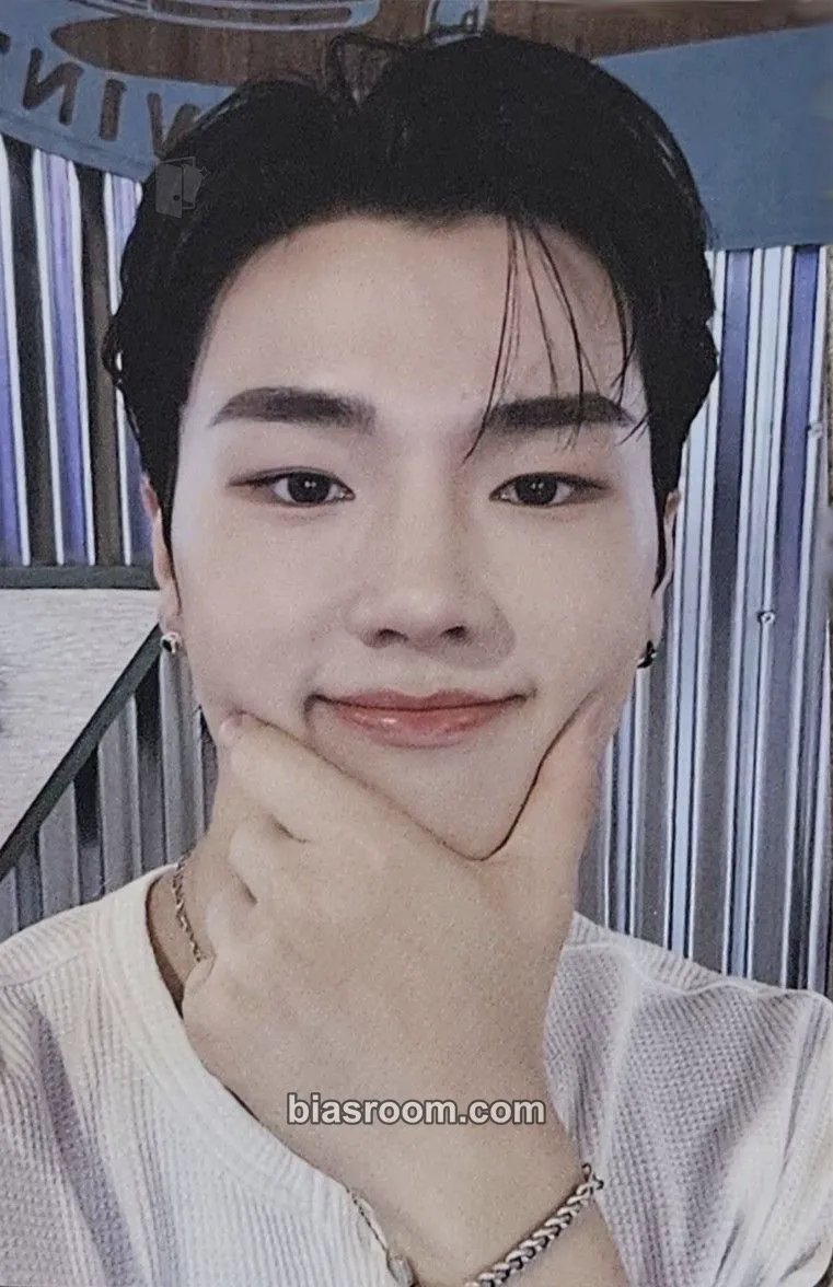 Jungsu Break the Brake World Tour Photocard - Xdinary Heroes - Xdinary Heroes K-pop photocard