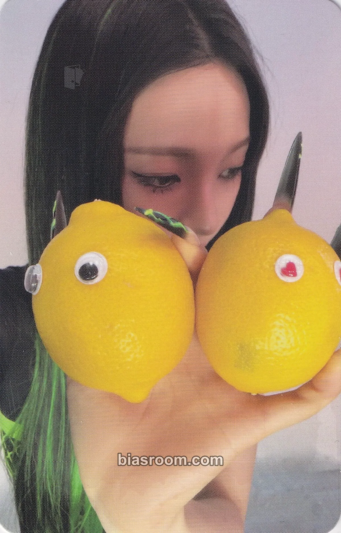 Karina Lemonade Photocard - aespa - aespa K-pop photocard