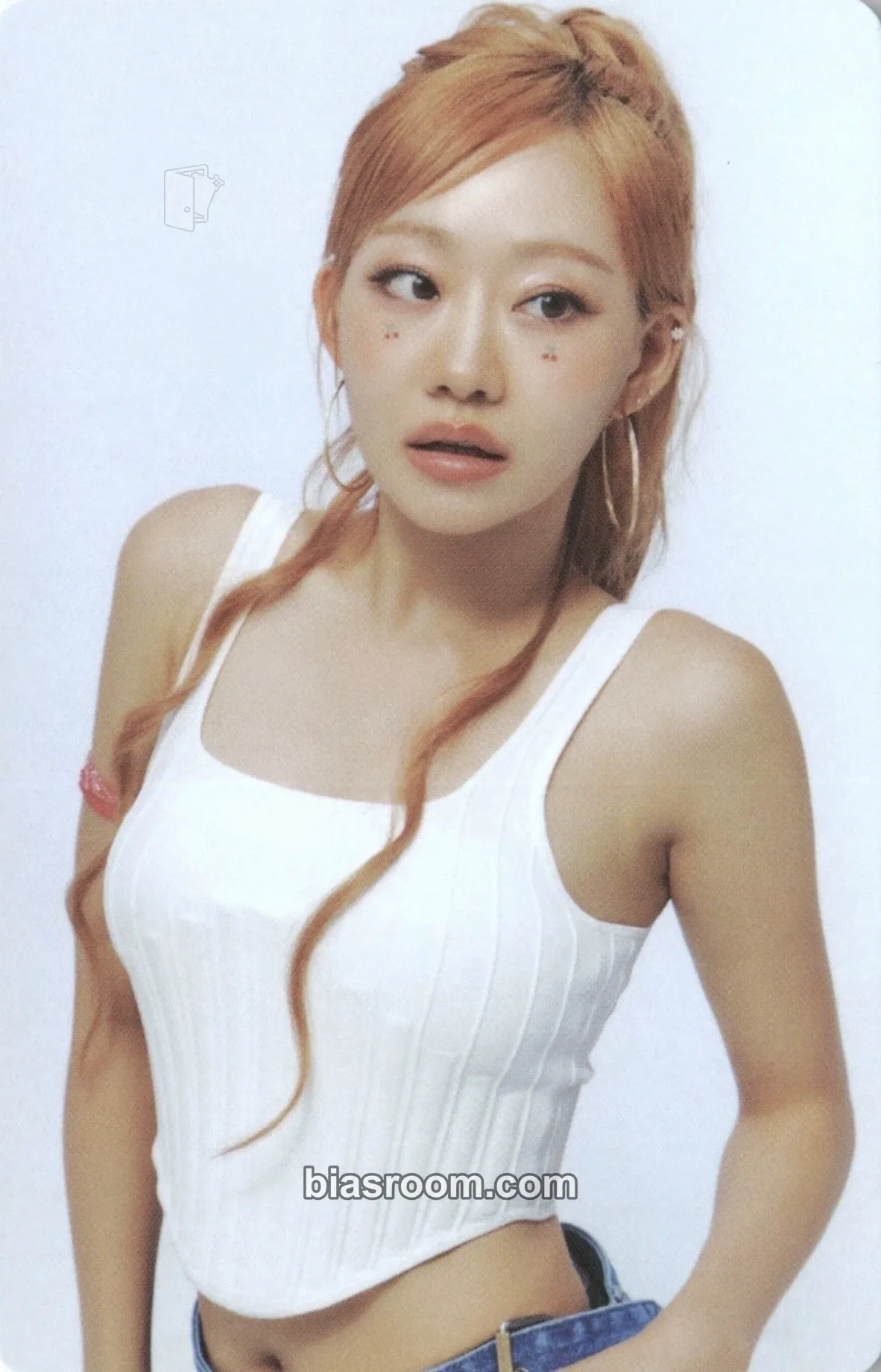 Julie KISS OF LIFE 1st WORLD TOUR: KISS ROAD in Europe/North America/Asia Photocard - KISS OF LIFE - KISS OF LIFE K-pop photocard